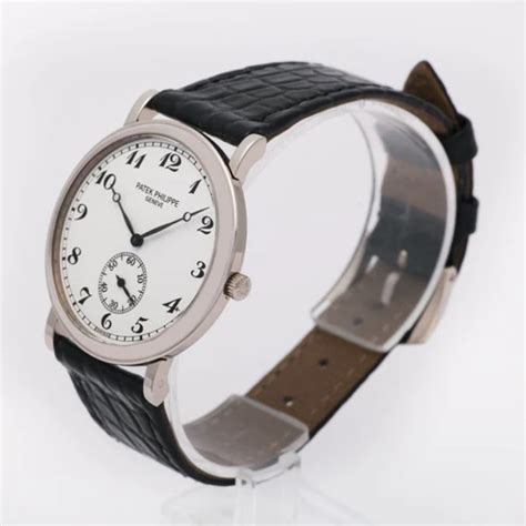 which patek philippe calatrava to buy
